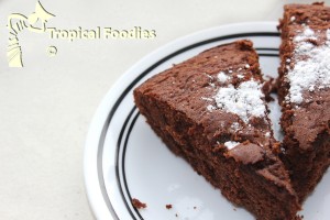 Moelleux au chocolat (Fudgey chocolate cake)